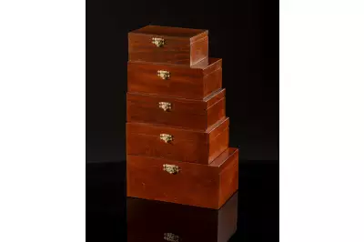 Kuferek drewniany do figur Staunton nr 6 lub 3,75'' w kolorze mahoniowym